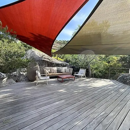 Cazelie, Piscine Vue Splendide Sur Le Golfe فيلة