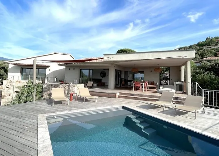 Cazélie, Piscine Vue Splendide Sur Le Golfe